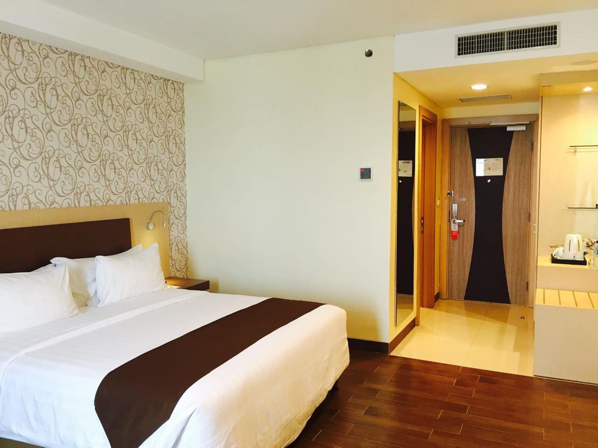 BW Suite Belitung Tanjung Pandan Kültér fotó