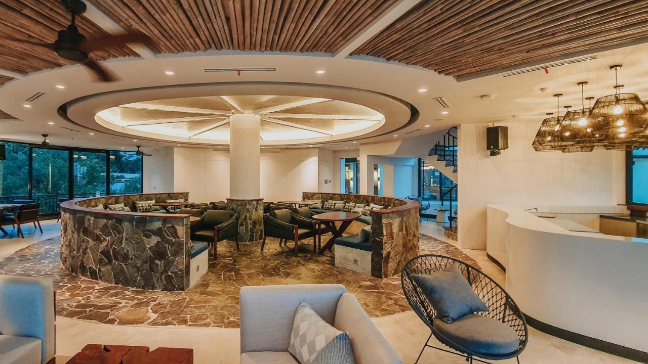 BW Suite Belitung Tanjung Pandan Kültér fotó