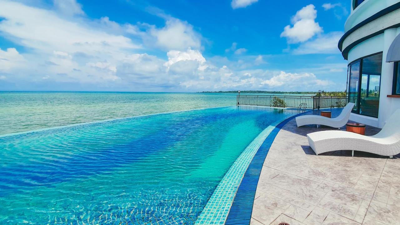 BW Suite Belitung Tanjung Pandan Kültér fotó