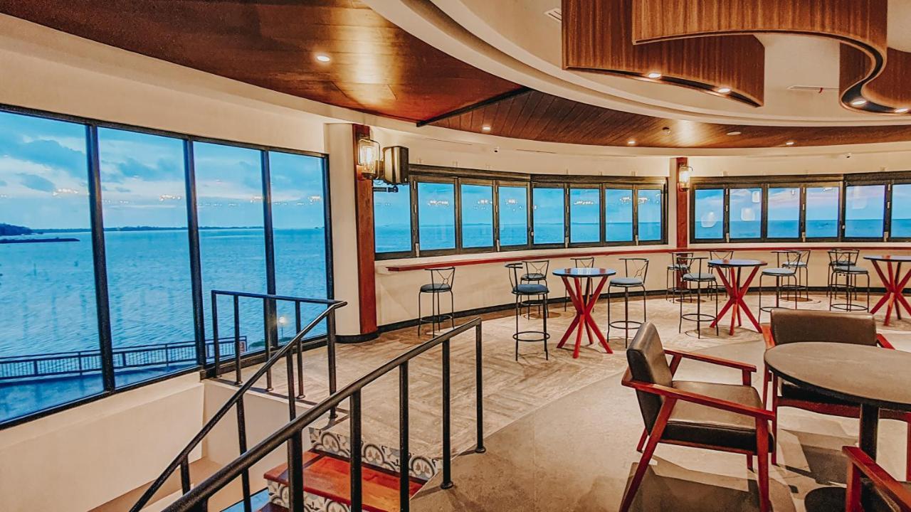 BW Suite Belitung Tanjung Pandan Kültér fotó