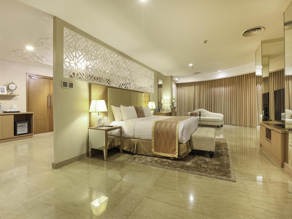BW Suite Belitung Tanjung Pandan Kültér fotó